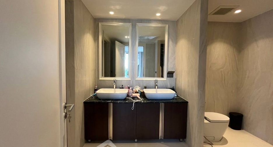 Wohnung zur Miete mit 3 Zimmer in Watthana, Bangkok
