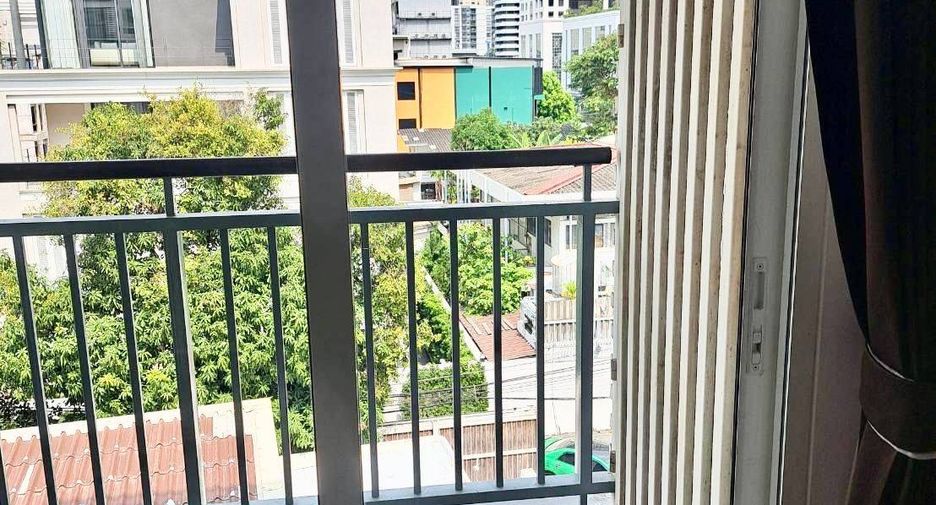 For rent 1 bed condo in Khlong Toei, Bangkok