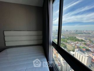 For rent 2 bedrooms condo in Phaya Thai, Bangkok