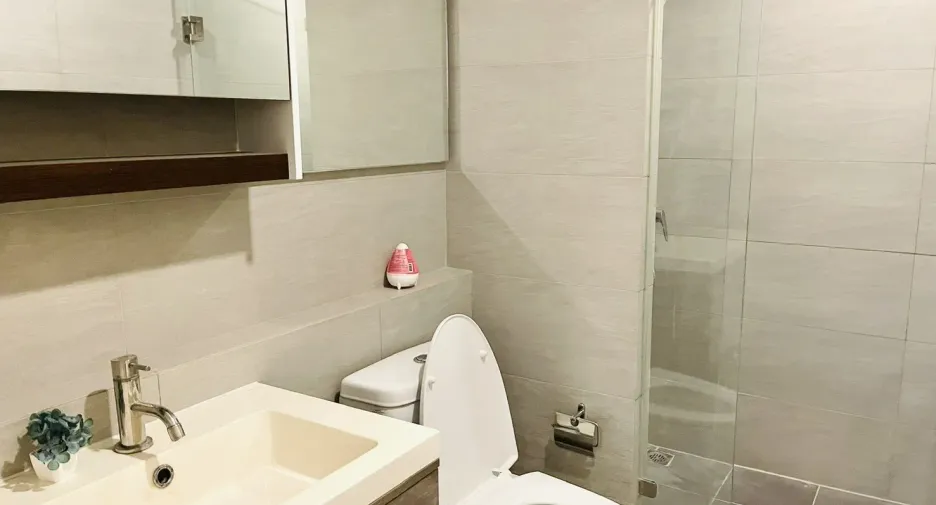 À vendre 1 chambre condo à Watthana, Bangkok