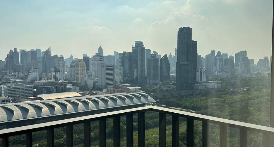 For rent 1 bed condo in Huai Khwang, Bangkok