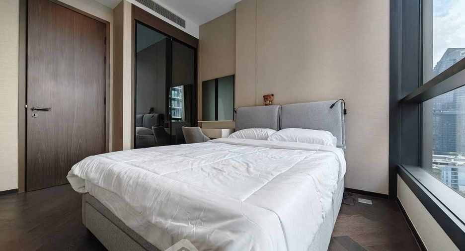 For rent 2 bedrooms condo in Khlong Toei, Bangkok