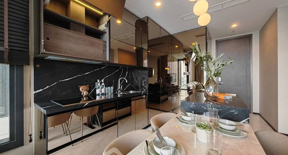 For rent 2 bedrooms condo in Khlong Toei, Bangkok