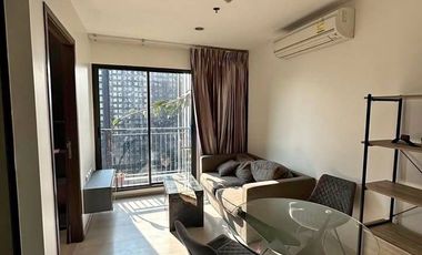 Wohnung zur Miete mit 2 Zimmer in Huai Khwang, Bangkok