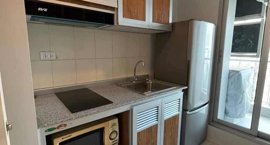 Wohnung zur Miete mit 2 Zimmer in Huai Khwang, Bangkok