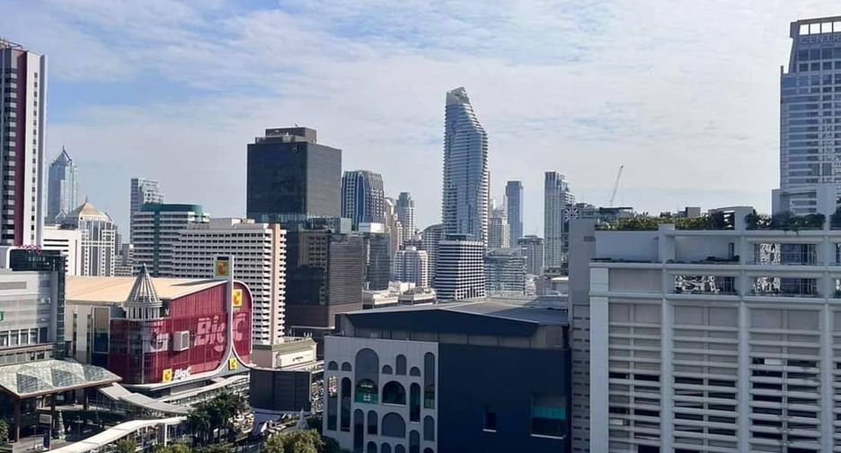 Wohnung zur Miete mit 2 Zimmer in Pathum Wan, Bangkok