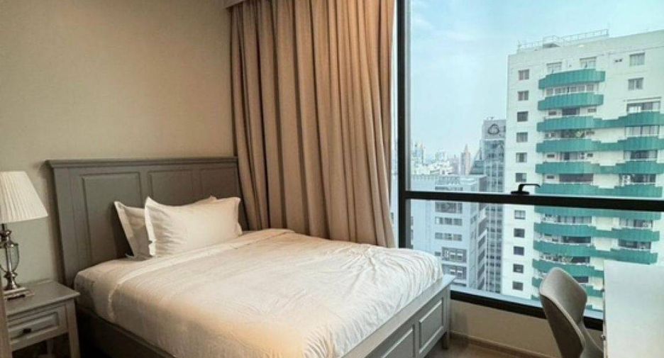 For rent 3 bedrooms condo in Khlong Toei, Bangkok