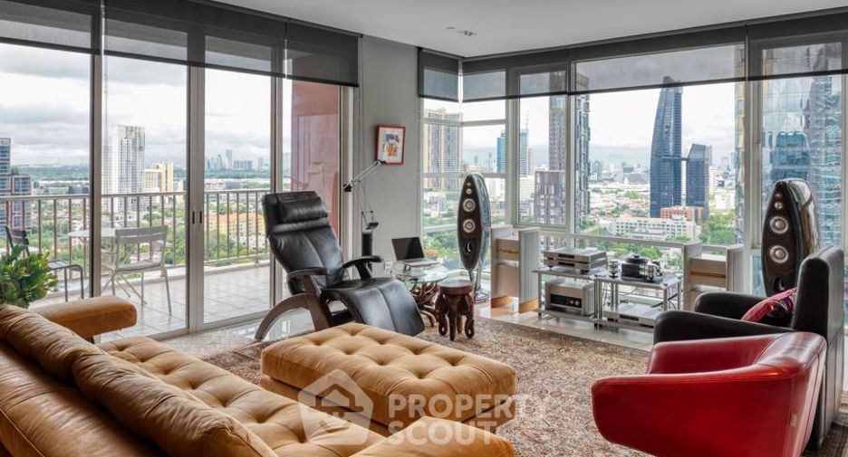 For sale 3 ベッドルーム condo in Khlong Toei, Bangkok