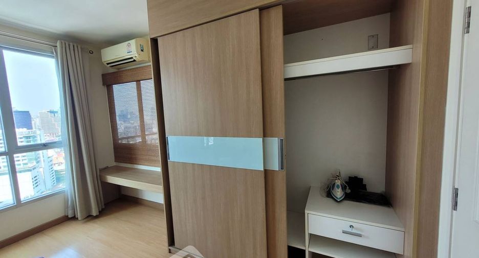 For sale 1 bed condo in Khlong Toei, Bangkok