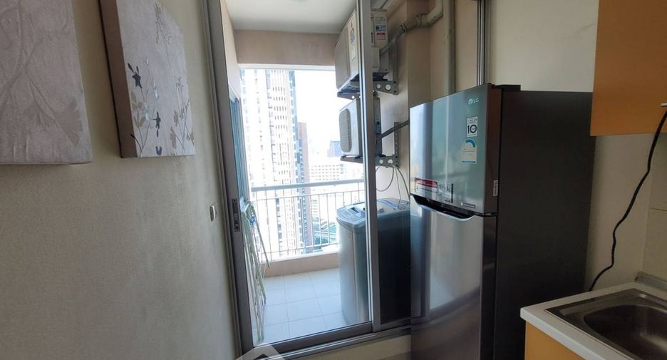 For sale 1 bed condo in Khlong Toei, Bangkok