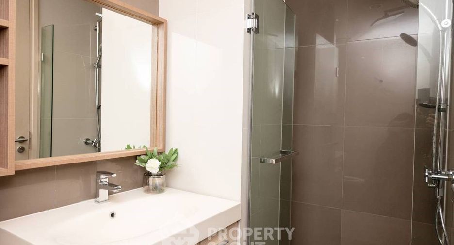For rent 2 bedrooms condo in Watthana, Bangkok