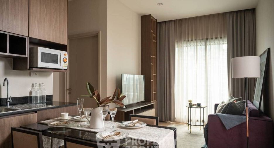 For rent 2 bedrooms condo in Watthana, Bangkok