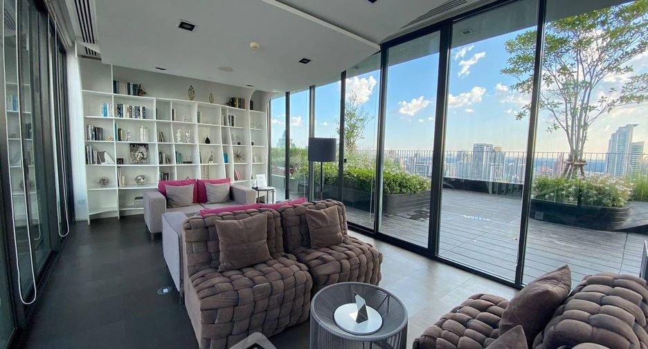 Condo en alquiler de 1 habitaciones en Khlong Toei, Bangkok