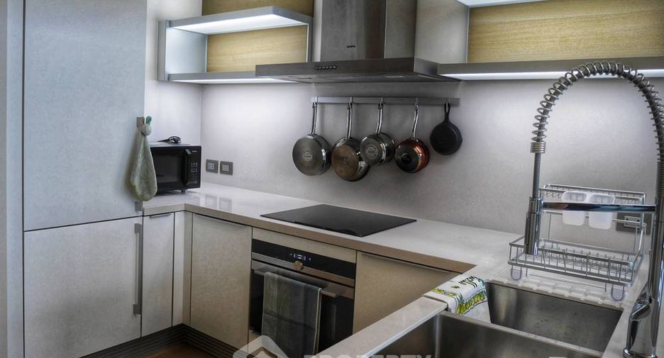 For rent 2 bedrooms condo in Pathum Wan, Bangkok