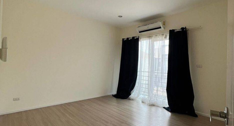 Haus zur Miete und zum Kauf mit 3 Zimmer in Prawet, Bangkok