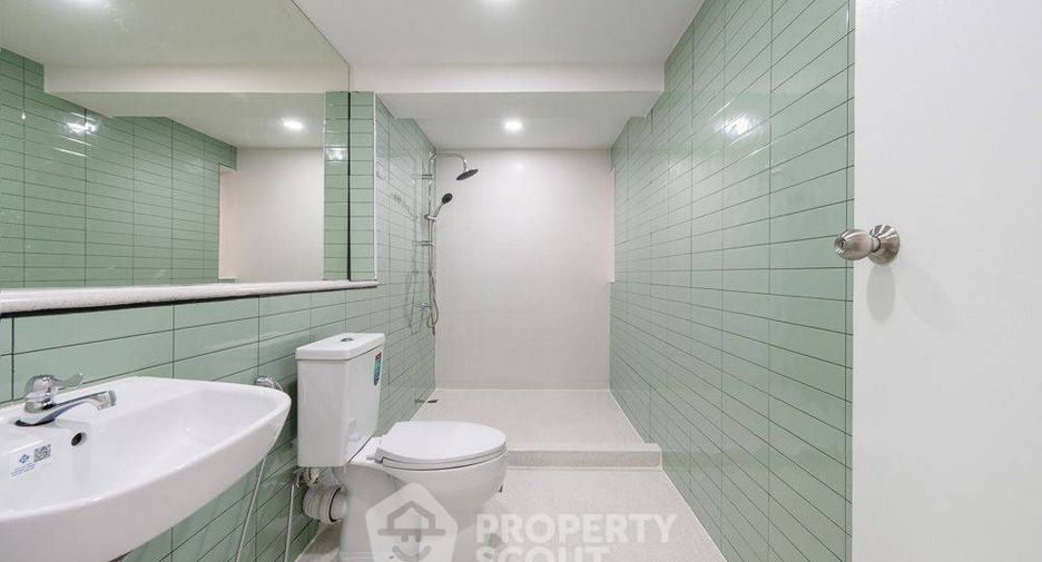 For sale 2 bedrooms condo in Pak Kret, Nonthaburi