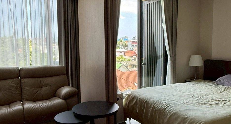 Condo en venta de 1 habitaciones en Yan Nawa, Bangkok