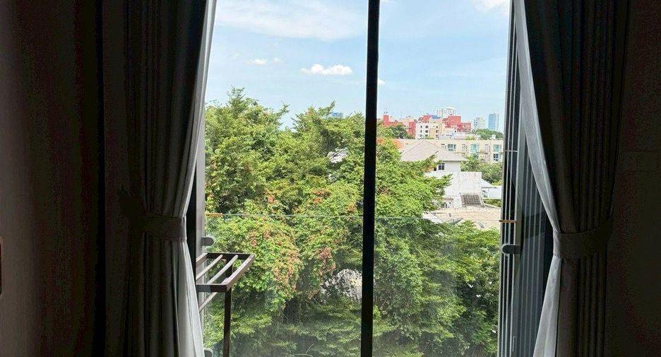 Condo en venta de 1 habitaciones en Yan Nawa, Bangkok