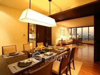 Apartamento en alquiler de 4 habitaciones en Watthana, Bangkok