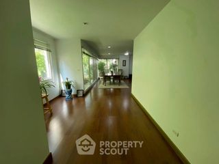 For rent 2 bedrooms apartment in Watthana, Bangkok