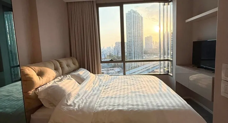 For rent 1 bed condo in Khlong Toei, Bangkok