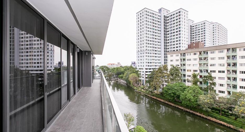 Condo en alquiler de 4 habitaciones en Suan Luang, Bangkok