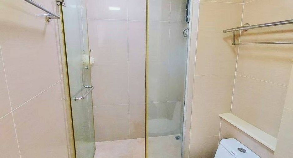 Wohnung zur Miete mit 1 Zimmer in Huai Khwang, Bangkok