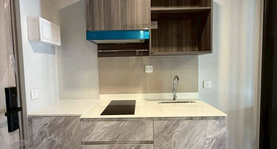 For rent 1 bed condo in Phra Khanong, Bangkok