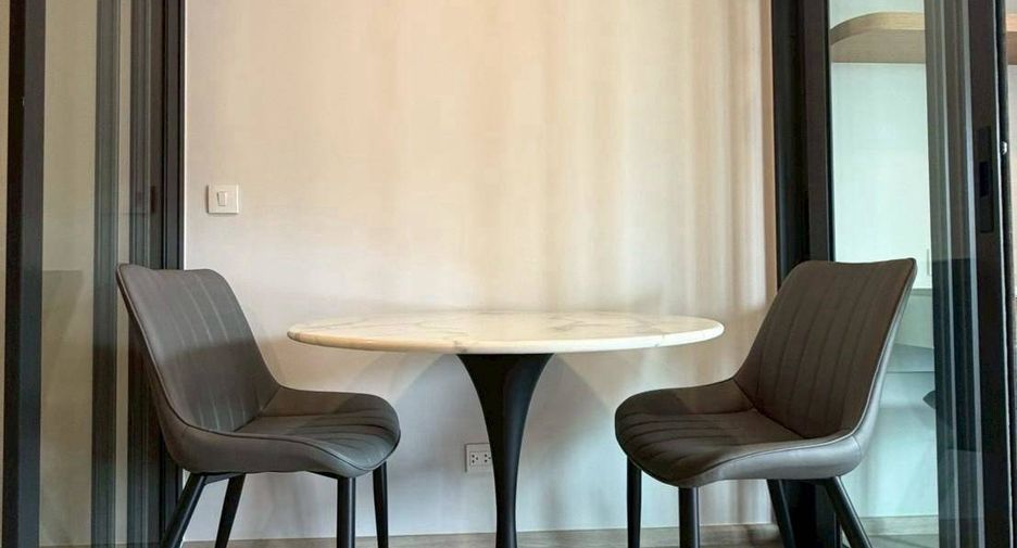 For rent 1 bed condo in Phra Khanong, Bangkok