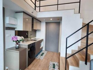Condo en alquiler de 2 habitaciones en Huai Khwang, Bangkok
