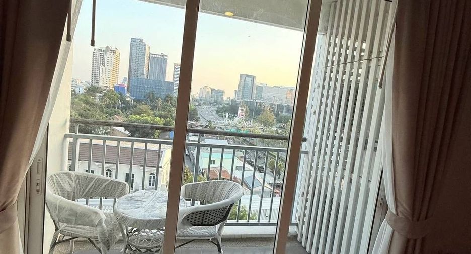 For rent 1 bed condo in Khlong Toei, Bangkok