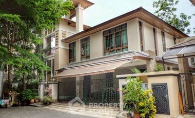 Casa en alquiler de 4 habitaciones en Watthana, Bangkok