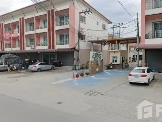 À louer 3 chambres maison de ville à Bang Phli, Samut Prakan