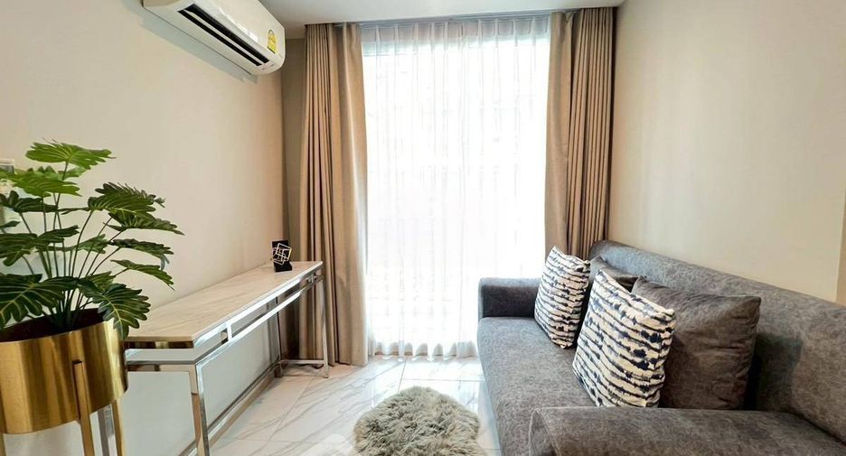 For rent 2 bedrooms condo in Watthana, Bangkok