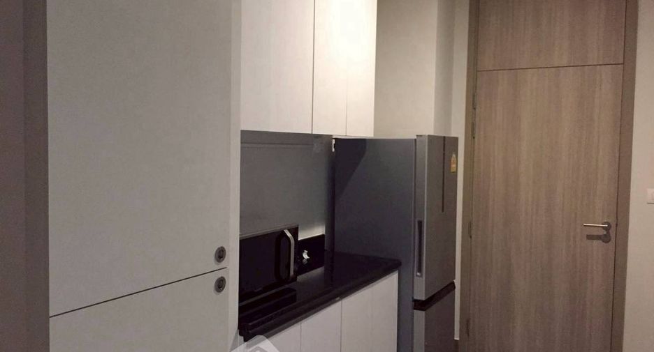 Wohnung zur Miete mit 2 Zimmer in Pathum Wan, Bangkok