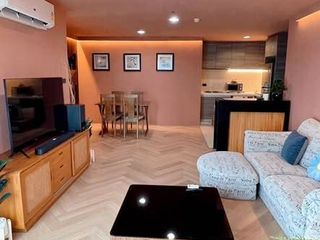 Condo en alquiler de 2 habitaciones en Huai Khwang, Bangkok