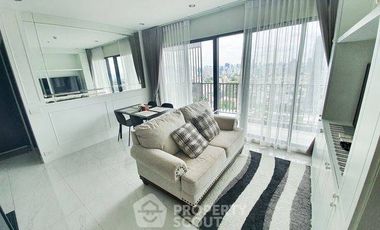 For sale 3 bedrooms condo in Watthana, Bangkok