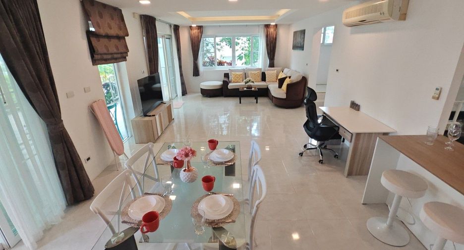 À louer 2 chambres villa à Mueang Phuket, Phuket