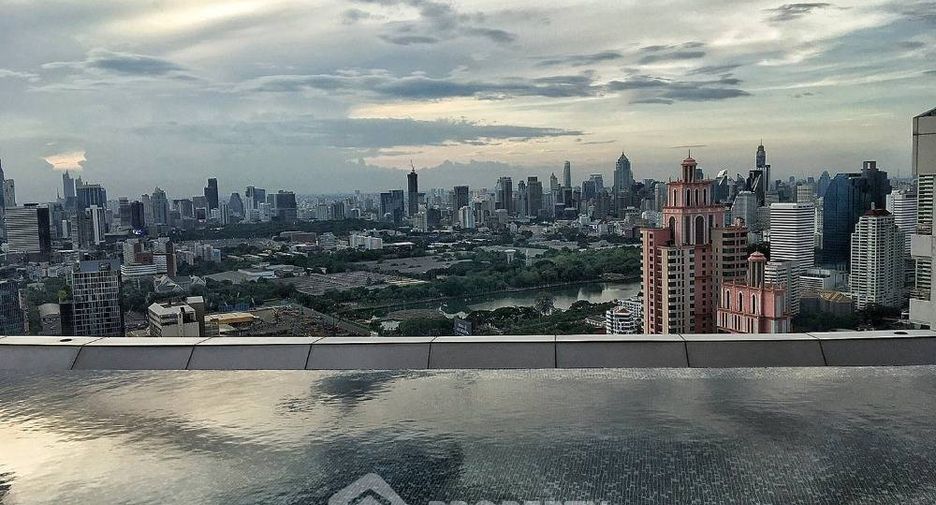 For rent 2 ベッドルーム condo in Khlong Toei, Bangkok