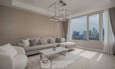 For sale 3 bedrooms condo in Watthana, Bangkok