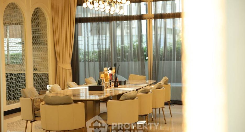 Casa en alquiler y en venta de 5 habitaciones en Lat Krabang, Bangkok