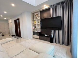 For sale 4 bedrooms house in Khlong Sam Wa, Bangkok