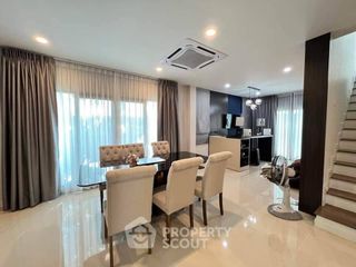 For sale 4 bedrooms house in Khlong Sam Wa, Bangkok