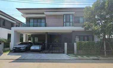 Casa en venta de 4 habitaciones en Khlong Sam Wa, Bangkok