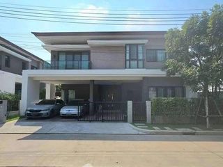 For sale 4 bedrooms house in Khlong Sam Wa, Bangkok