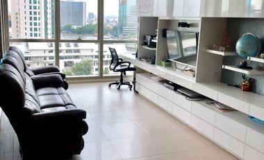 For rent 2 bedrooms condo in Sathon, Bangkok