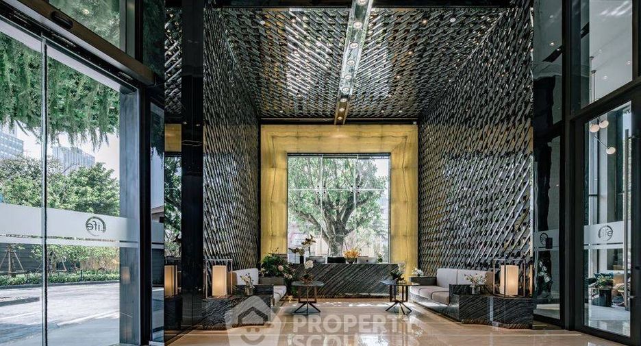 For rent 2 bedrooms condo in Phra Khanong, Bangkok