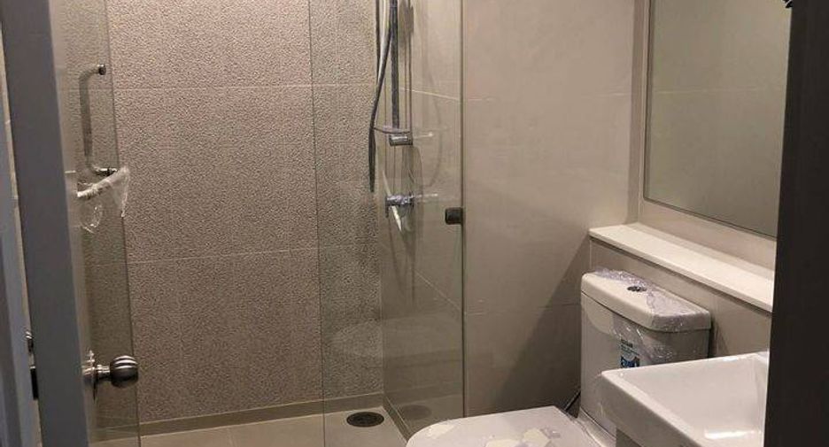 For rent 2 bedrooms condo in Phra Khanong, Bangkok
