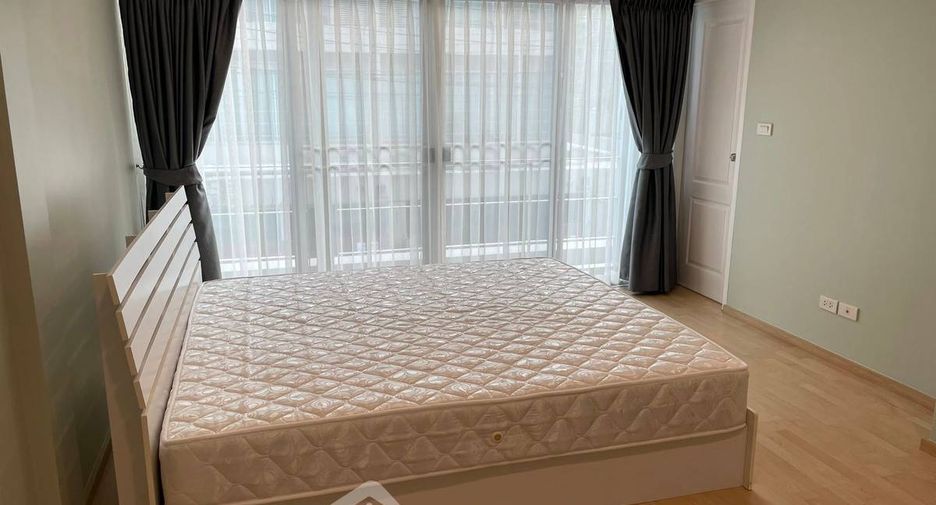 Reihenhaus zur Miete mit 3 Zimmer in Suan Luang, Bangkok