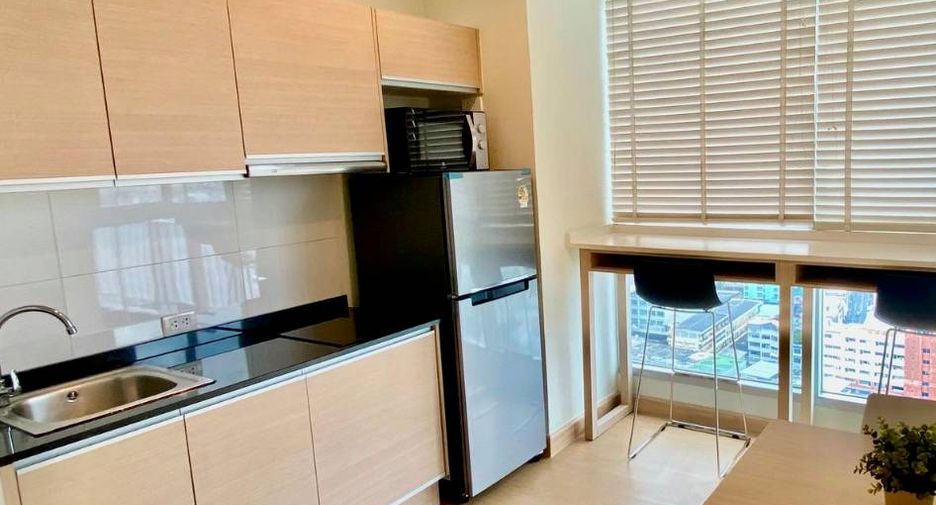 For rent 1 bed condo in Huai Khwang, Bangkok